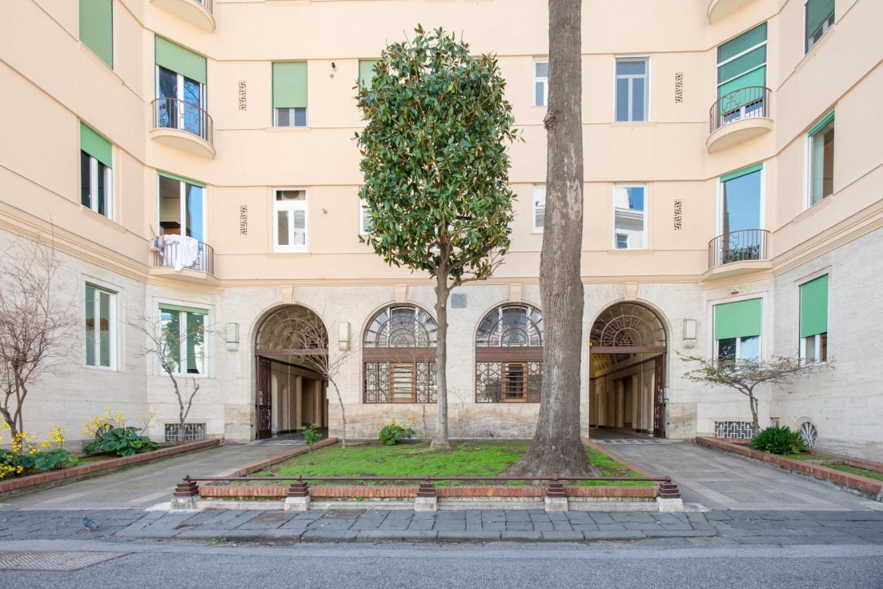 Yourelais Pergolesi Naples Exterior photo